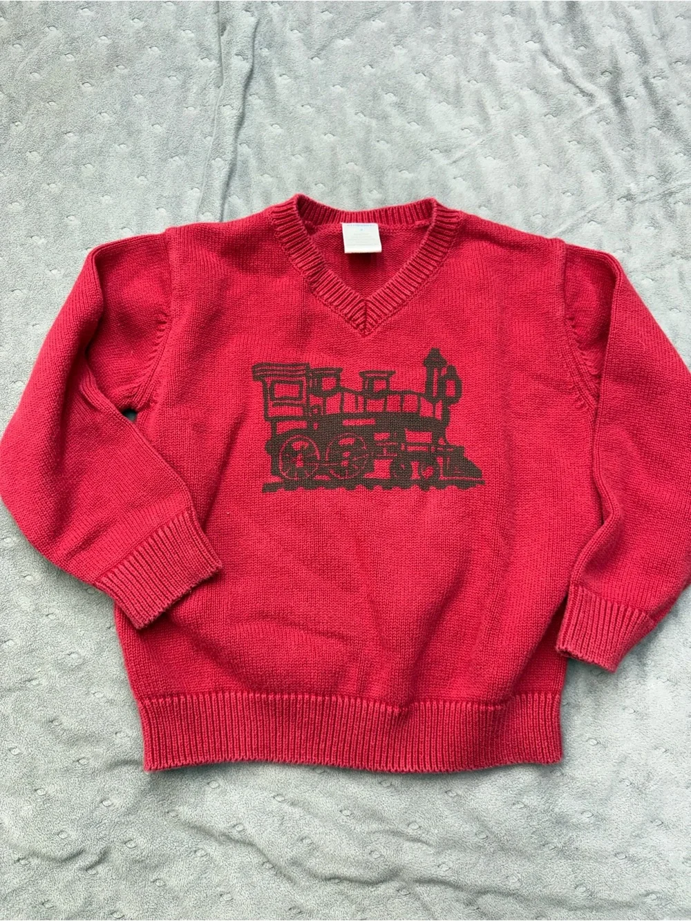 Gymboree Red V-Neck Sweater with Train Motif - Men